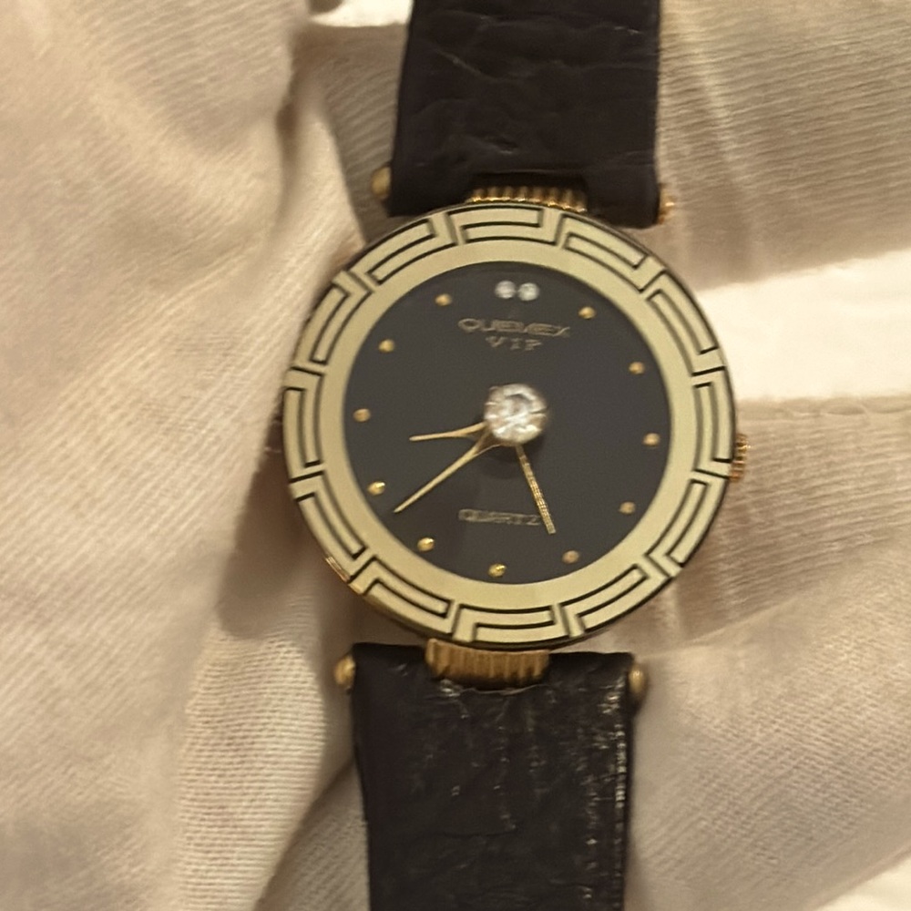 RARE*Vintage QUEMEX VIP 18K gold plated watch black leather straps